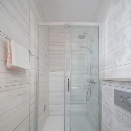 Rosea Apartman *